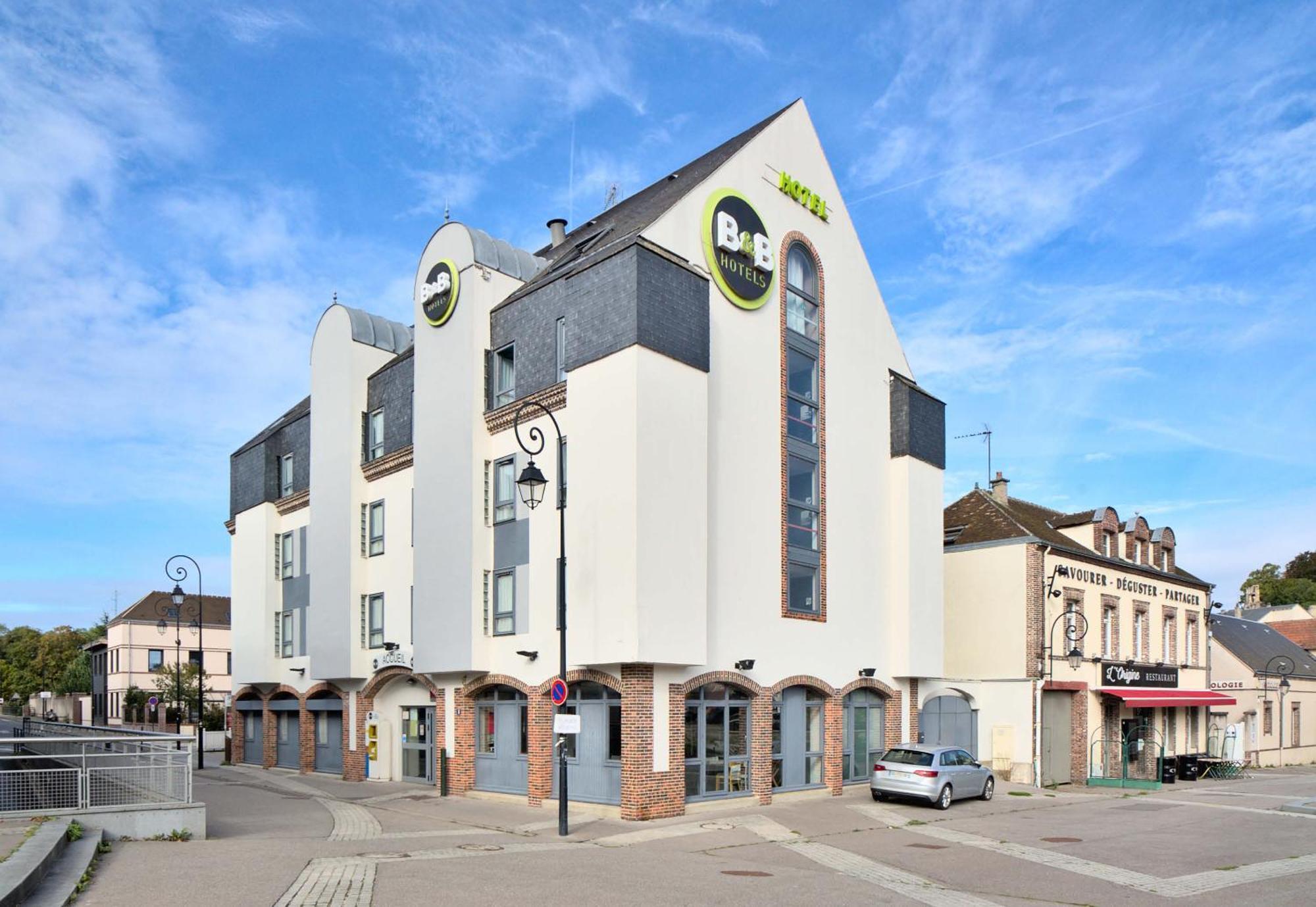 B&B Hotel Dreux Centre Exterior photo